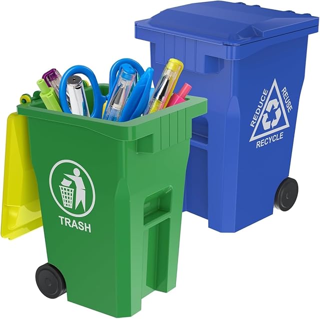 Wiosi blue and green pen holder with its removable mini bin insert