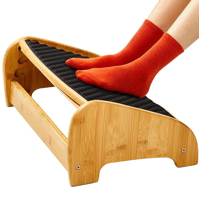 HUANUO bamboo footrest with pebble-textured surface